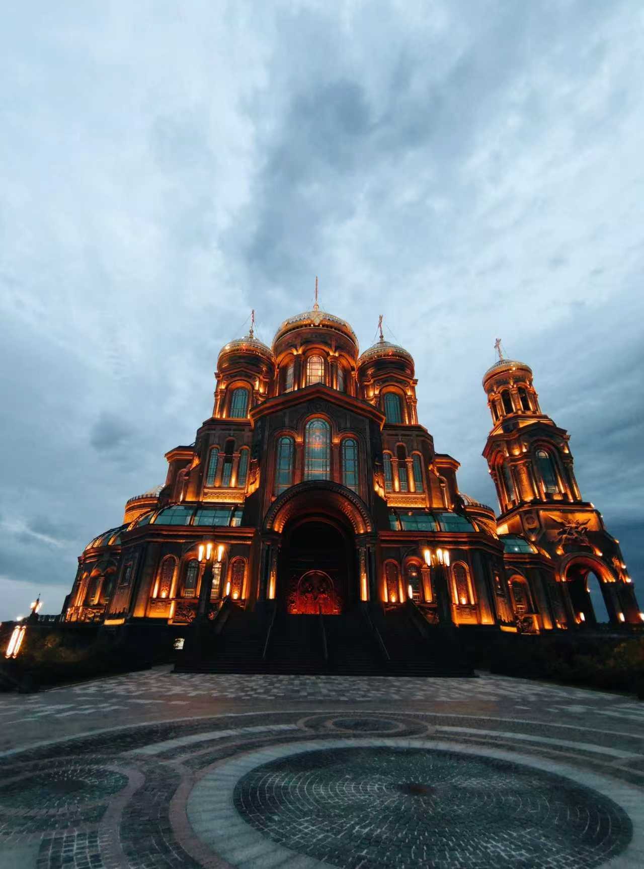 Baisiwei Team Conducts Market Research on Tea Beverages in Russia